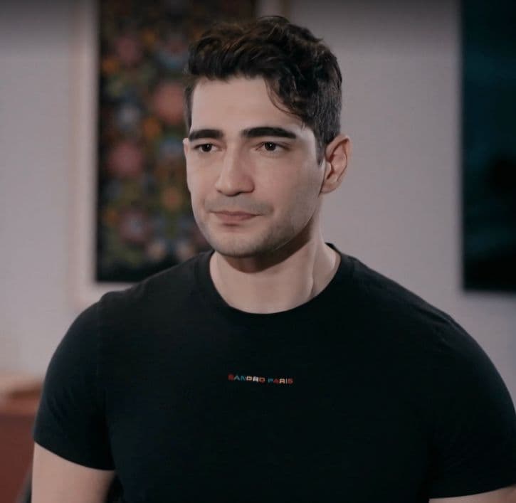 Aziz Mezlini, Co-founder & Chief Executive Officer, VidNavigator AI at VidNavigator AI